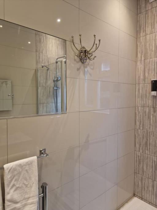 Quintessentially 'London' Flat Eksteriør bilde