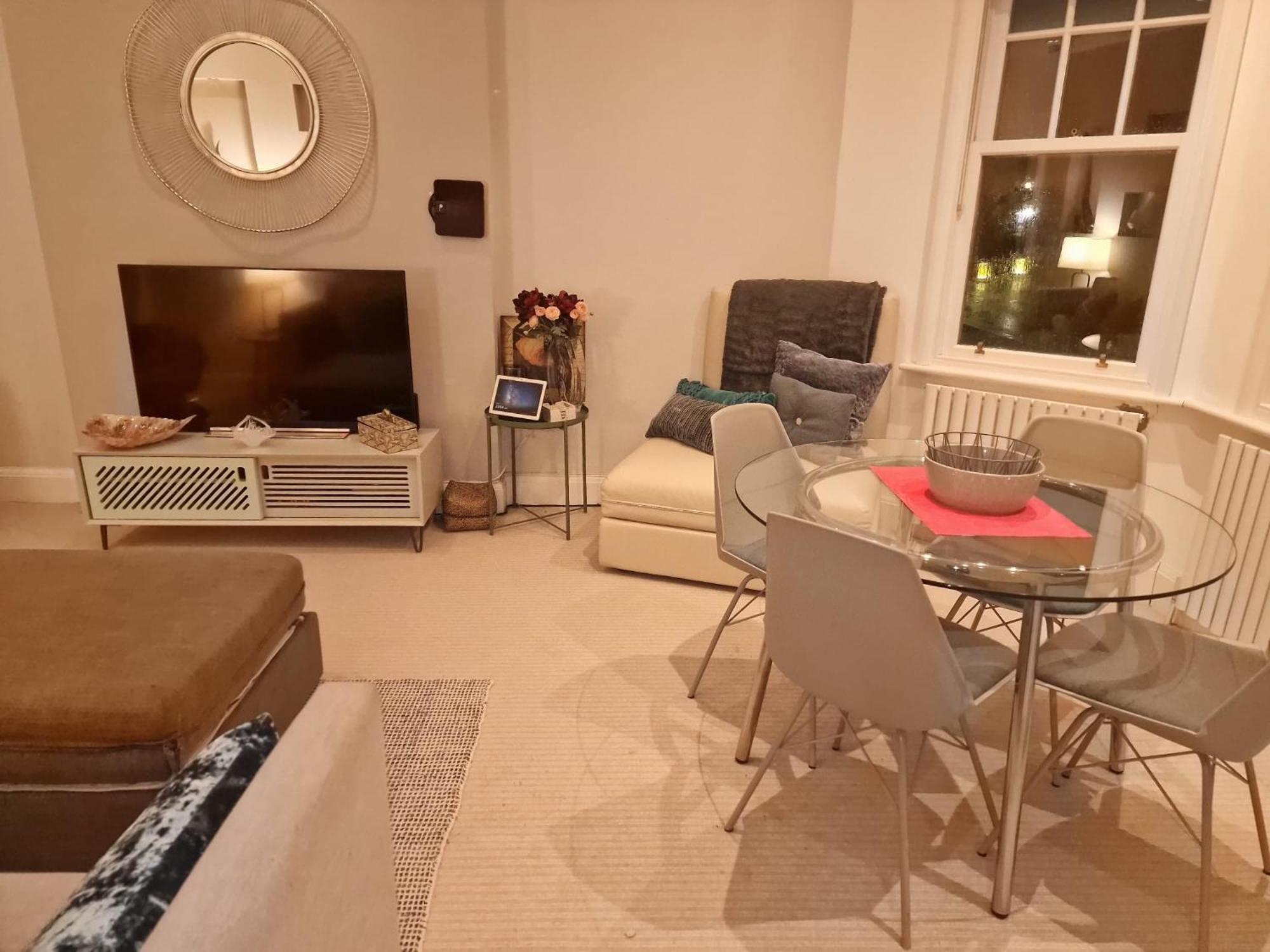 Quintessentially 'London' Flat Eksteriør bilde
